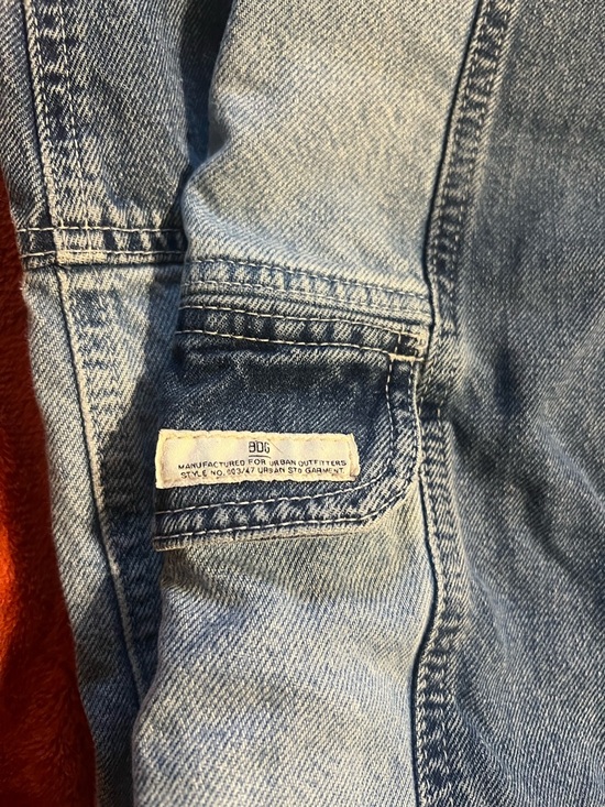 BDG Light Blue Relaxed Denim Jeans - Picture 3 of 8